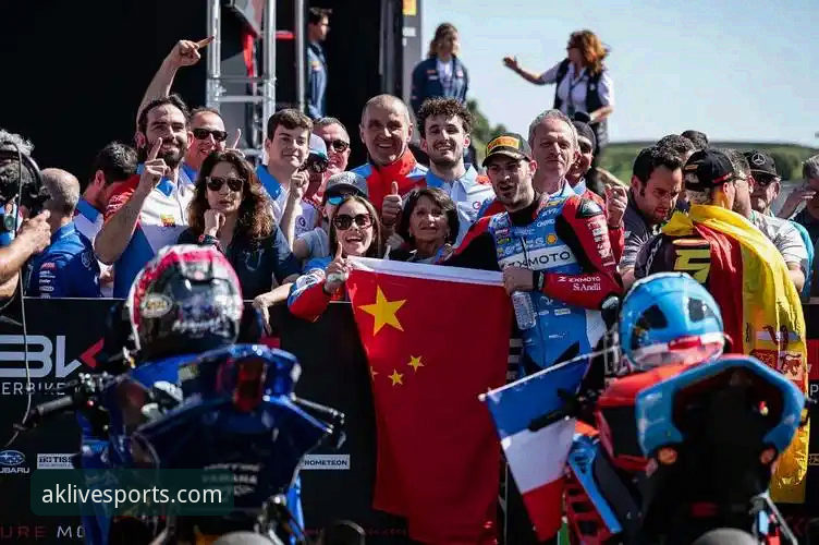 德比斯绝杀夺冠 vs AK体育平台用户王鹏的亲历体验：谁更懂这场超车？